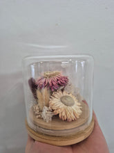 Load image into Gallery viewer, Dried flower Glass Domes