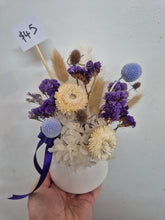 Load image into Gallery viewer, Dried Arrangements and Wall Hanging