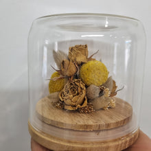 Load image into Gallery viewer, Dried flower Glass Domes