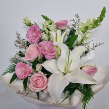 Load image into Gallery viewer, Florist Choice Pastel