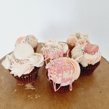 Load image into Gallery viewer, MOTHERS DAY CUPCAKE COMBO